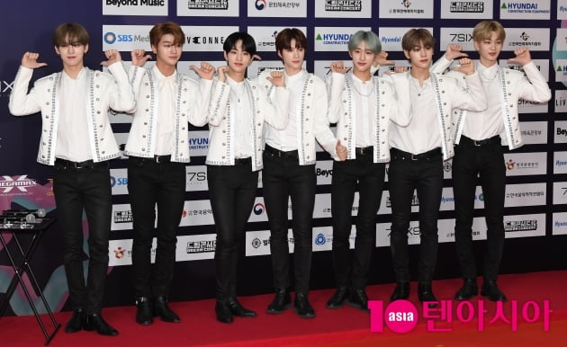 [TEN 포토] 드리핀 '빛나는 화이트'