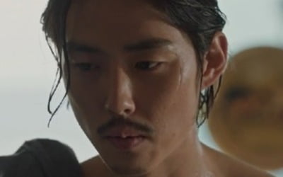 '보이스4' 백성현, 스쿠버다이빙 강사로 첫 등장 '강렬 존재감'
