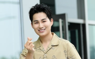 뉴에라프로젝트 측 "특정 팬덤 특혜없어, 공정하게 업무 추진"