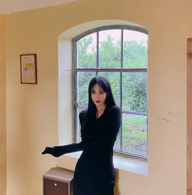 한예슬, 피가 난 것 같은 레드립....우아한 블랙스완[TEN★]