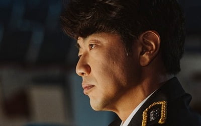 '경찰수업' 이종혁X홍수현, 냉철한 눈빛 vs 부드러운 카리스마…극과 극 분위기