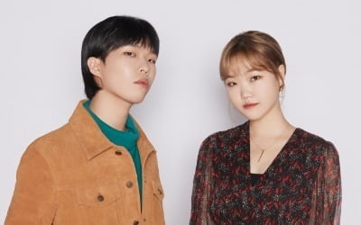 [TEN이슈] 피처링 안했던 AKMU, 아이유→이선희 손잡은 이유는?