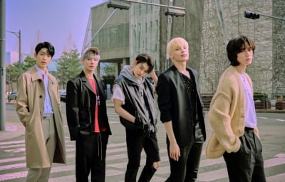 [공식]투모로우바이투게더, 美'빌보드 200' 4주 연속 차트인…'팝 에어플레이' 첫 진입