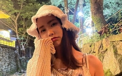 다이아 기희현, 끈 원피스에 망사 가디건…못 본 사이 예뻐졌네 [TEN★]