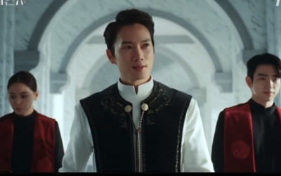 '악마판사' 지성, 생중계 재판에 등장 "여러분의 법정 시작"