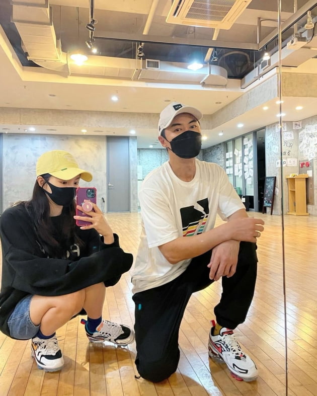 류이서, ♥전진 따라 춤꾼으로? "연습 영상 올리고 싶지만…곧 TV에서" [TEN★]