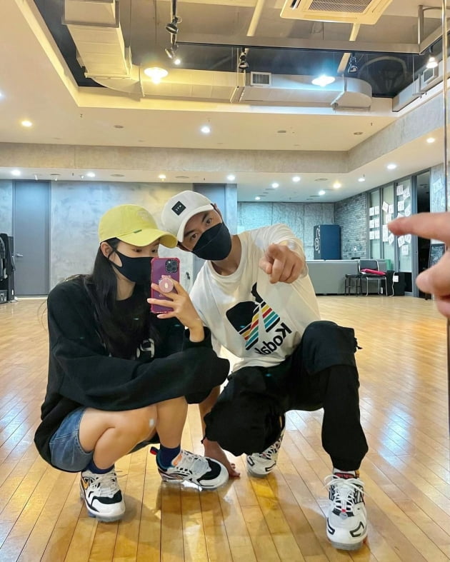 류이서, ♥전진 따라 춤꾼으로? "연습 영상 올리고 싶지만…곧 TV에서" [TEN★]