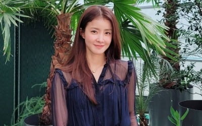 이시영, 머리부터 발끝까지 G사 명품+신상백…작정한 '럭셔리' [TEN★]