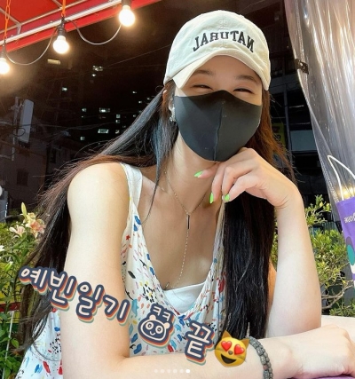 강예빈, 잠옷바람으로 집 탈출...만두 야식은 못 참아[TEN★]
