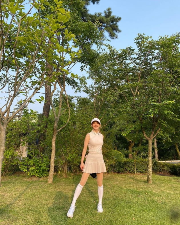 소녀시대 효연, 골프웨어는 프로지만 "스코어 부자…손으로 던질 걸" [TEN★]