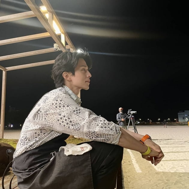 이동욱, 한손으로 가려지는 소멸직전의 비주얼 [TEN★]