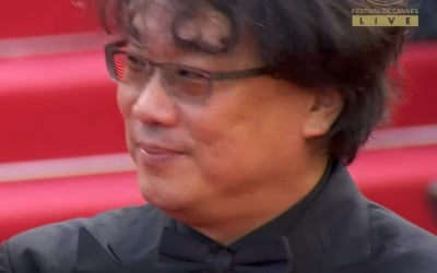 칸영화제 간 봉준호, 한국어로 개막 선언…심사위원 송강호, 환한 미소 [종합]