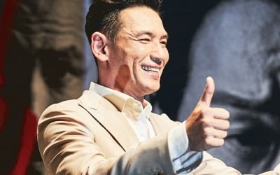 '인질' 황정민, 제작보고회 뒤 납치…괴한에 끌려가는 모습 포착