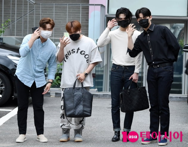 [TEN 포토] 라비던스 '강렬한 시그니쳐'