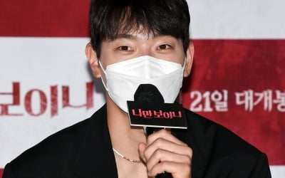 [TEN 포토] 정진운 '솔빈과 편안하게 촬영했다'