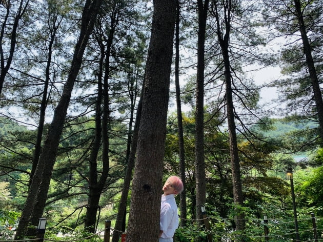 "뭐할까요?"…하성운, SNS 사진 속에 담긴 비밀 [TEN★]