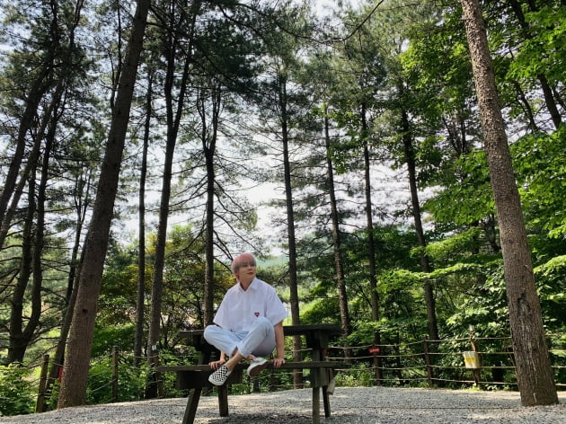 "뭐할까요?"…하성운, SNS 사진 속에 담긴 비밀 [TEN★]