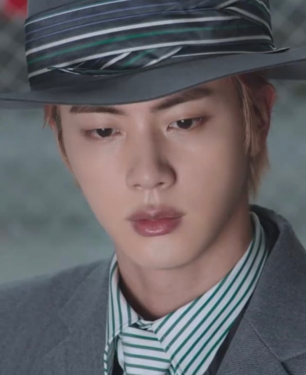 방탄소년단 진, 벌써 6번째 비주얼 투표에서 1위 독식