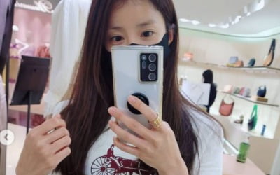 '연매출 25억♥' 이시영, 명품 B사 30만원 티셔츠 입히는 럭셔리맘 [TEN★]