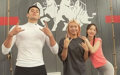 '결별' 줄리엔 강, 이영지 매력에 풍덩 "너무 멋있어서 팬 됐다" [TEN★]