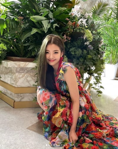 '학폭 재수사' ITZY 리아, 고양이 미소 근황 [TEN★]