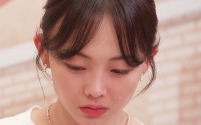 '골목식당' 백종원 "철딱서니 없어 보여" 일침…금새록 '눈물'