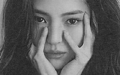 한소희, 미대생들이 데생 하고플 흑백의 미모 [TEN★]