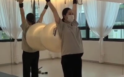 '90kg' 황신영, 세쌍둥이 임신 24주차 "일어나는 것도 힘들어"[TEN★]
