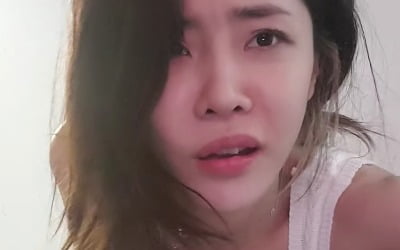 [서예진의 BJ통신] 로봉순, 무릎 꿇고 말장난…"성매매 죄송, 필러는 맞을게"