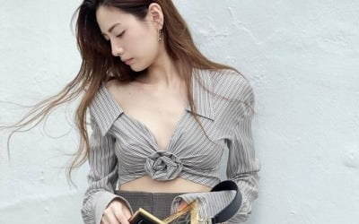 '171cm·48kg' 나나, 파격 노출에 한껏 드러난 몸매 '아찔' [TEN★]