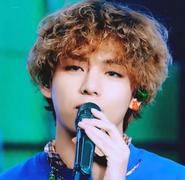 방탄소년단 뷔./