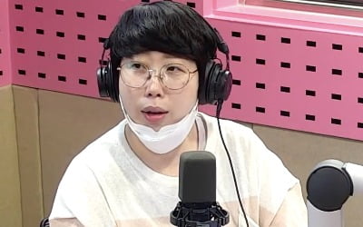 [TEN 리뷰] 권진영, 20년째 나대지 않는 이유?…"이경규 선배 무서워서" ('철파엠')[종합]