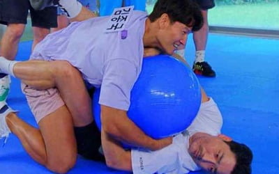 '런닝맨' 김종국, 인생 굴욕짤 생성 임박? 하도권 칼 갈았다
