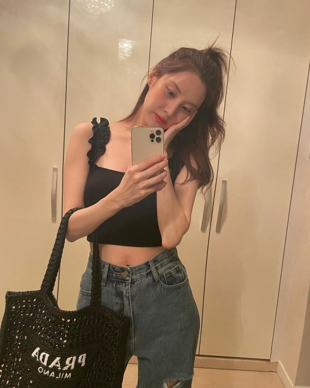 서현, 151만원짜리 P사 가방에 행복한 주말…도도함은 덤 [TEN★]