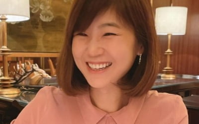 '홍콩댁' 강수정, 5성급 호텔에서 즐긴 럭셔리 딤섬 "예쁜 척" [TEN★]