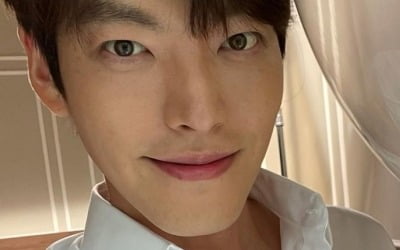 '신민아♥' 김우빈, 궁금증 불러오는 단 한 장의 사진 [TEN★]