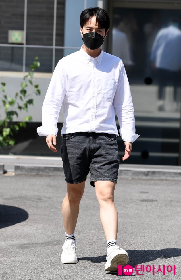 [TEN 포토] 라포엠 최성훈 '걷기만 해도 화보'