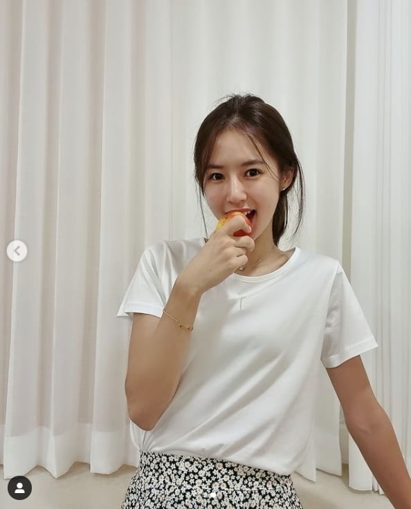 '치어리더' 박기량, 청초함 가득한 핑크빛 매력...비결은 자두?[TEN★]