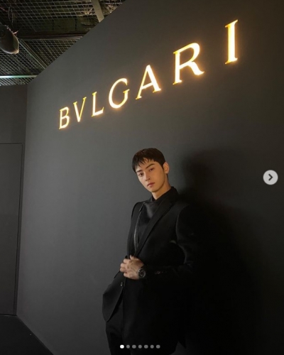 차은우, 명품 수트 가리지 못한 얼굴천재의 샤프한 비주얼[TEN★]