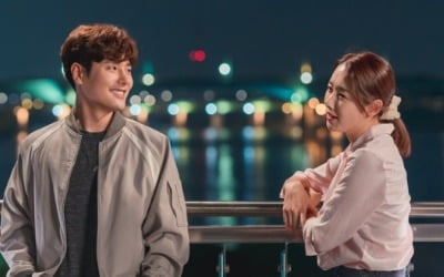 '빨강 구두' 소이현, 신정윤과 묘한 기류…삼각 로맨스 점화