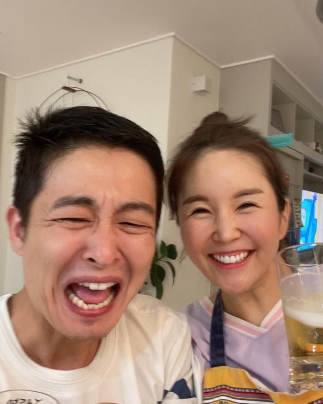 '5kg 감량' 장영란은 맥주, ♥한의사 남편은 소주…환상 궁합 '소맥 부부' [TEN★]
