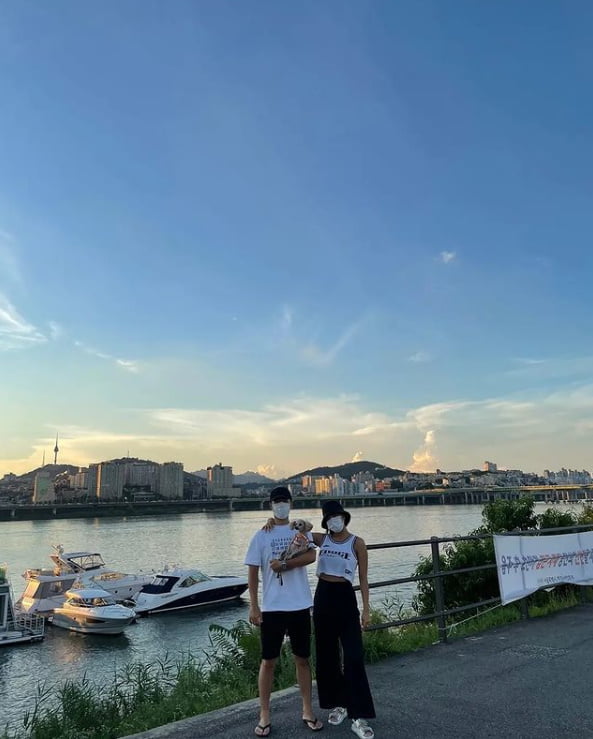 '이상화♥' 강남, "좋은일 생겨 행복한 하루"...비주얼 부부[TEN★]