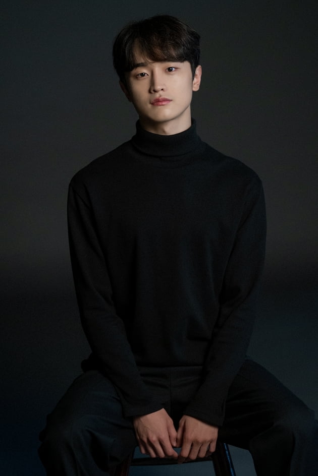 tvN 드라마 '간 떨어지는 동거'에서 사랑에 간과 쓸개 다 빼주는 순정호구남 도재진 역으로 열연한 배우 김도완. /사진제공=어썸이엔티