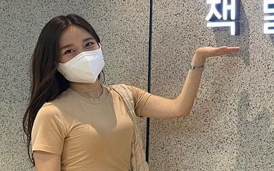 이혜성, ♥전현무 말고 챙기는 선배 또 있었네…북카페 데이트 [TEN★]