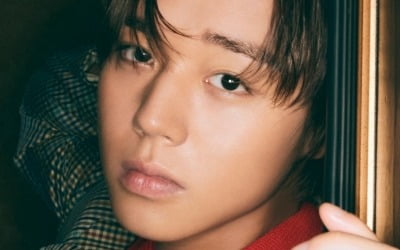 [공식] 박지훈, '멀푸봄' 마치고 8월12일 가수 컴백…흑발 변신 눈길