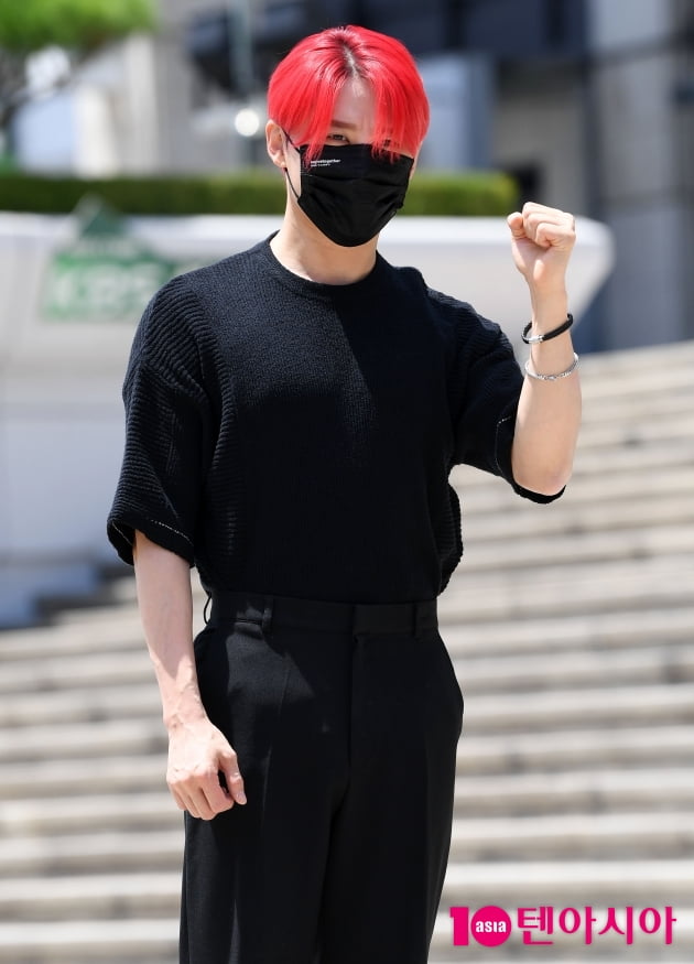 [TEN 포토] 김준수 '뮤지컬 '엑스칼리버' 파이팅'