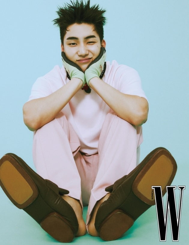 사진제공='더블유' 코리아