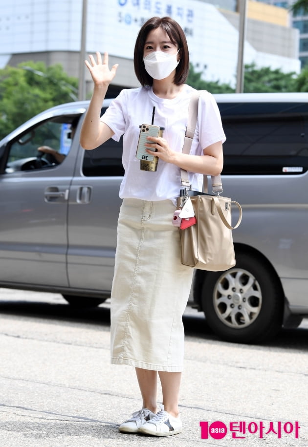 [TEN 포토] 함은정 '단화 신어도 완벽한 비율'