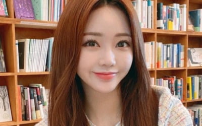 홍지윤, 눈이 얼굴 3분의 1…어플 효과라 해도 믿을 '인형 미모' [TEN★]