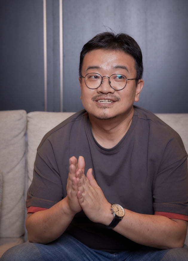 [노규민의 영화인싸] '연니버스의 창조주' 연상호 감독, "창작자들 뛰놀 세계관을 꾸리겠다"